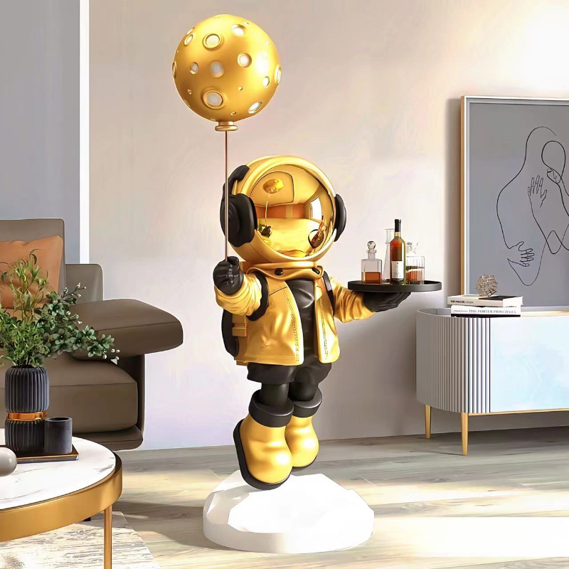 Smart Home Europe - Large Creative Astronaut Astronaut Floor-standing Storage